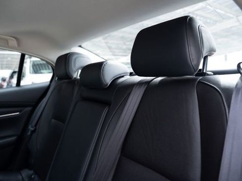 Used 2021 MAZDA MAZDA3 2.5 Turbo Sedan w/Premium Plus image 27