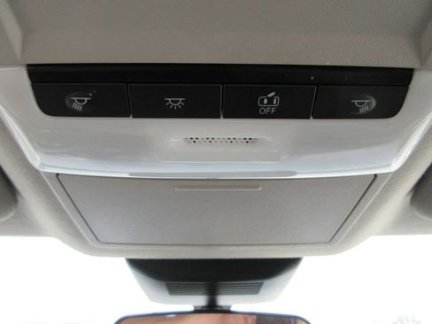 Used 2025 Nissan Sentra SV FWD image 29