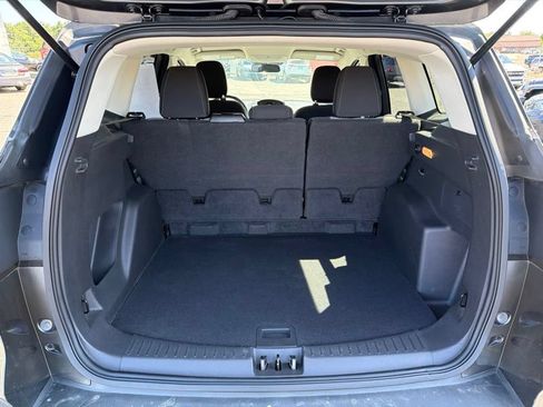 Used 2018 Ford Escape SE FWD image 10