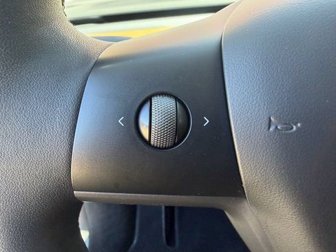 Used 2023 Tesla Model Y Long Range AWD/4WD image 34