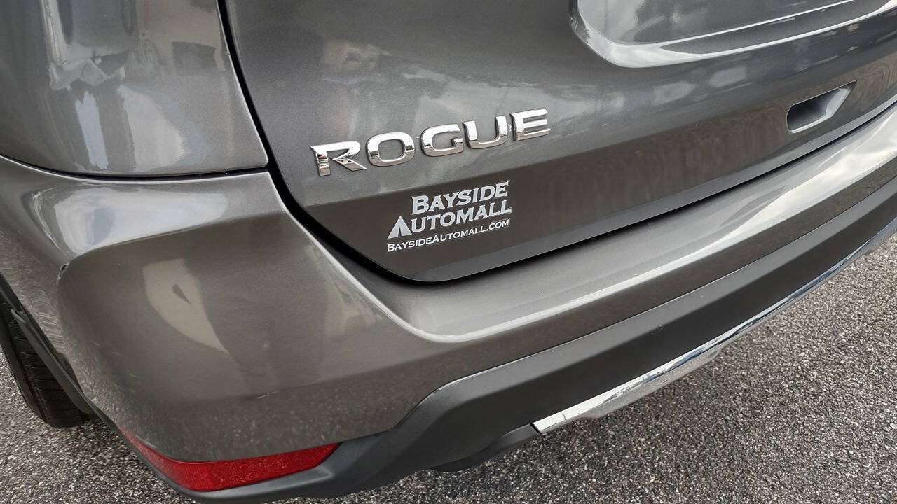 Used 2020 Nissan Rogue S FWD image 36