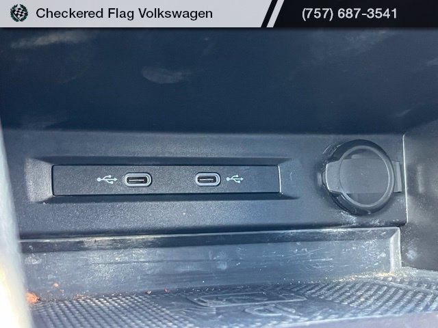 Used 2021 Volkswagen Tiguan SE w/ Panoramic Sunroof Package AWD/4WD image 42