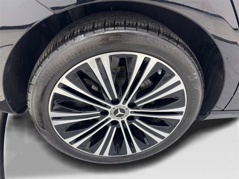 Used 2023 Mercedes-Benz CLA 250 4MATIC w/ Premium Package image 81