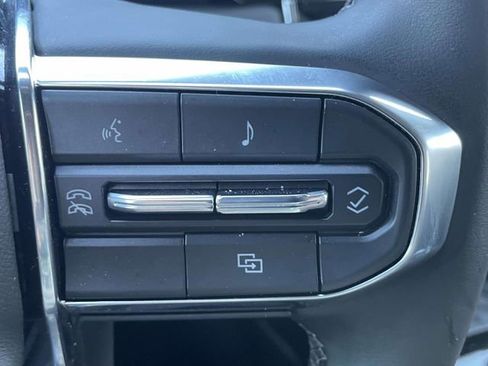 Used 2025 GMC Canyon Elevation w/ Technology Package RWD image 22