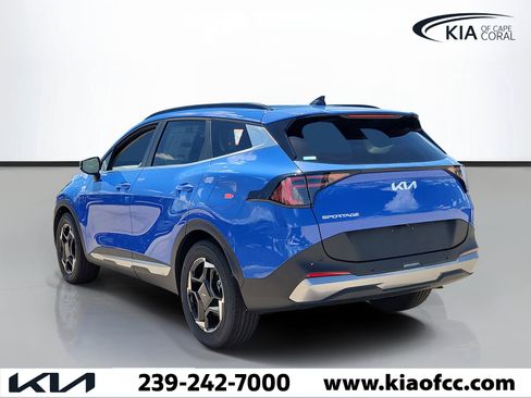 New 2026 Kia Sportage EX w/ EX Panorama Roof Package FWD image 4