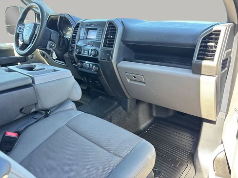 Used 2022 Ford F350 XL w/ Power Equipment Group image 12