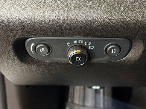Used 2019 Chevrolet Traverse Premier AWD/4WD image 13