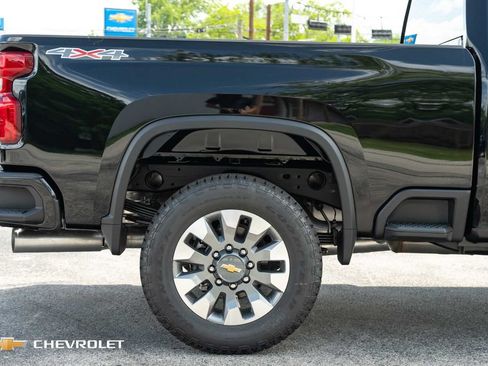 New 2026 Chevrolet Silverado 2500 Custom w/ Custom Value Package AWD/4WD image 5