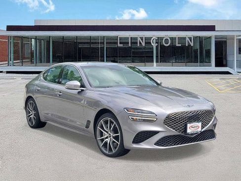 Used 2024 Genesis G70 2.5T AWD/4WD image 2