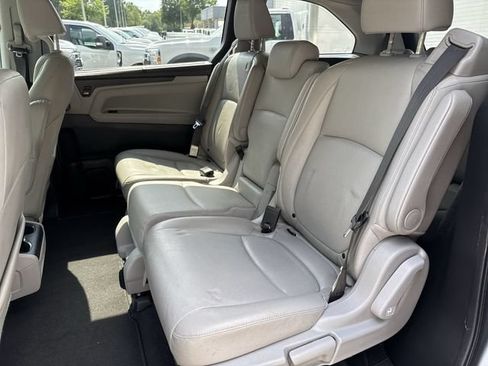 Used 2019 Honda Odyssey EX-L image 18