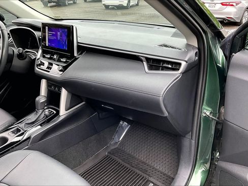 Certified 2023 Toyota Corolla Cross XLE w/ Convenience Package image 18