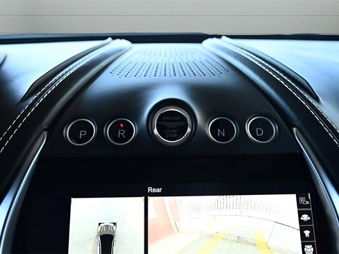 Used 2021 Aston Martin DBX image 20