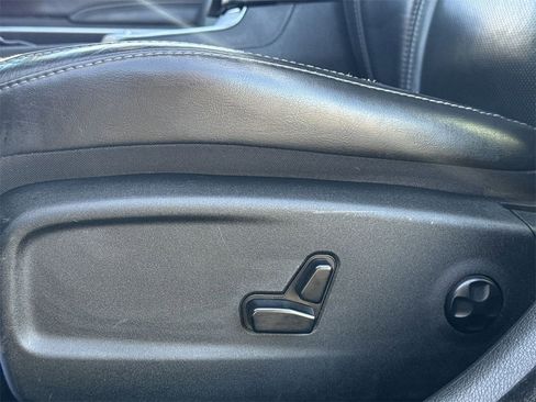 Used 2020 Dodge Charger SXT w/ Leather Interior Group image 14