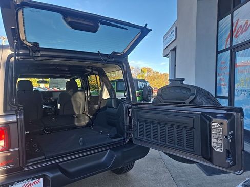 New 2026 Jeep Wrangler Unlimited Sport AWD/4WD image 84