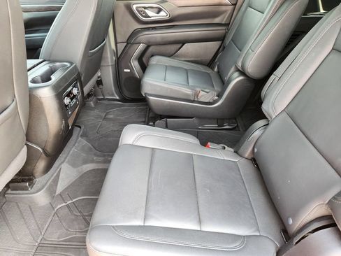 Used 2024 Chevrolet Tahoe Z71 w/ Luxury Package AWD/4WD image 29