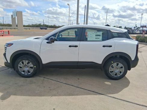 New 2026 Nissan Kicks S image 3