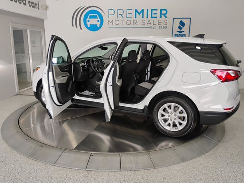 Used 2020 Chevrolet Equinox LT image 4