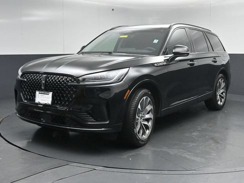 Certified 2025 Lincoln Aviator AWD w/ Jet Appearance Package image 3