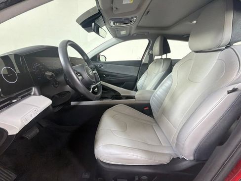Used 2023 Hyundai Elantra Limited FWD image 26