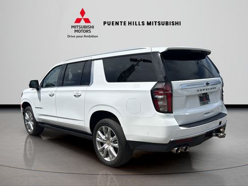 Used 2023 Chevrolet Suburban High Country w/ Advanced Technology Package AWD/4WD image 5