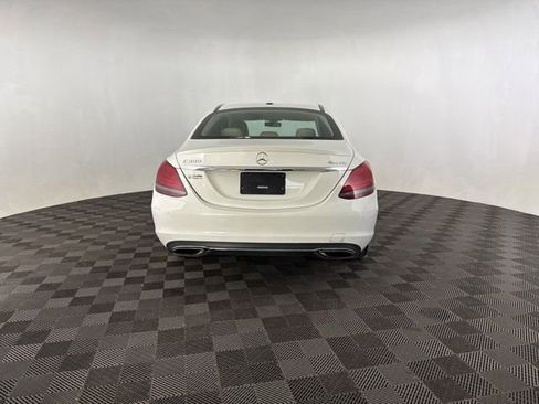 Used 2019 Mercedes-Benz C 300 4MATIC Sedan image 9