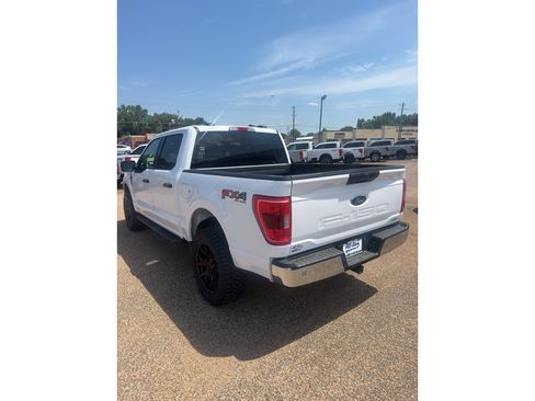 Used 2022 Ford F150 XLT w/ Equipment Group 301A Mid AWD/4WD image 3