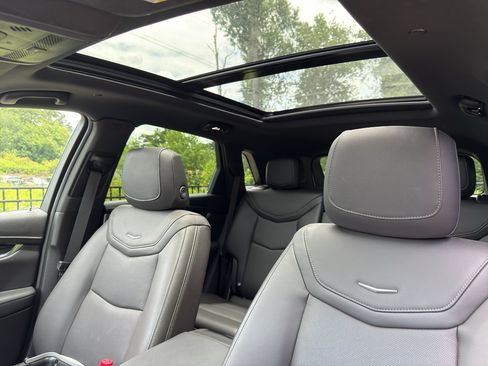 Used 2024 Cadillac XT5 Premium Luxury FWD image 8