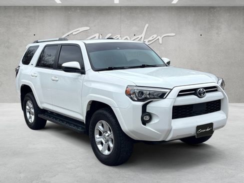 Used 2021 Toyota 4Runner SR5 image 2