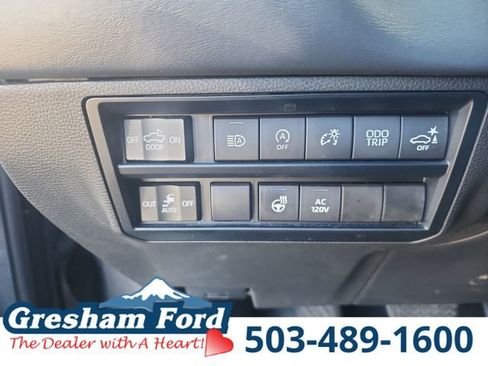 Used 2023 Toyota Tundra Platinum image 37