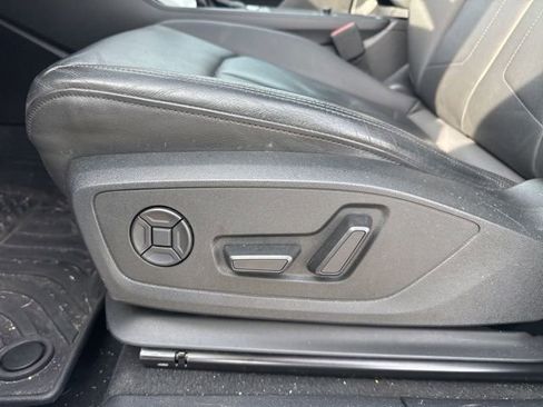 Used 2021 Audi Q3 2.0T Premium Plus w/ Premium Plus Package image 13