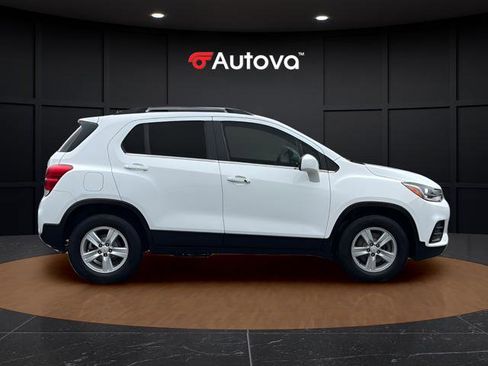 Used 2019 Chevrolet Trax LT w/ LT Convenience Package AWD/4WD image 6
