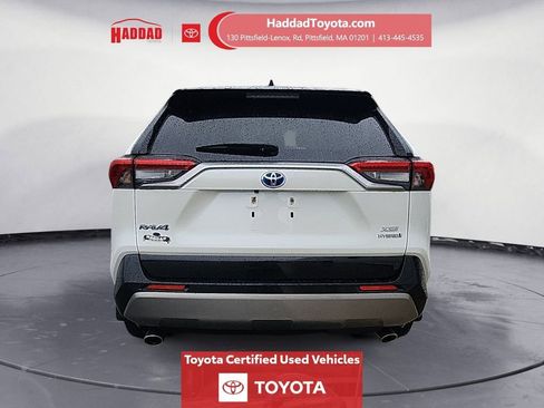 Certified 2022 Toyota RAV4 XSE w/ XSE Grade Weather Package AWD/4WD image 4