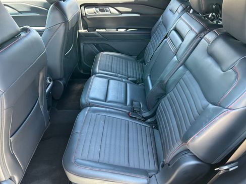 New 2026 Ford Explorer ST-Line RWD image 17
