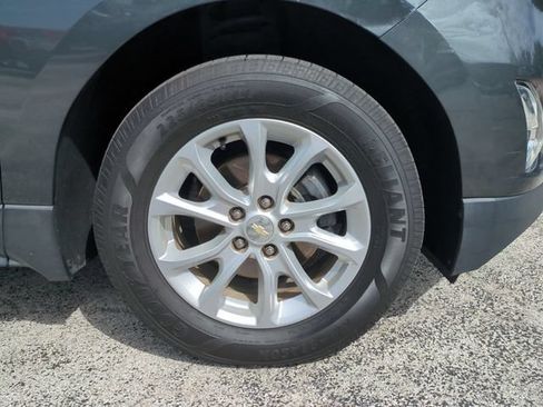 Used 2019 Chevrolet Equinox LT w/ Sun & Navigation Package AWD/4WD image 11