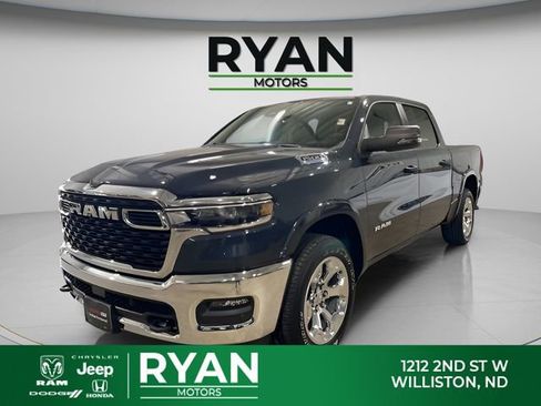 Used 2025 RAM 1500 Big Horn AWD/4WD image 7