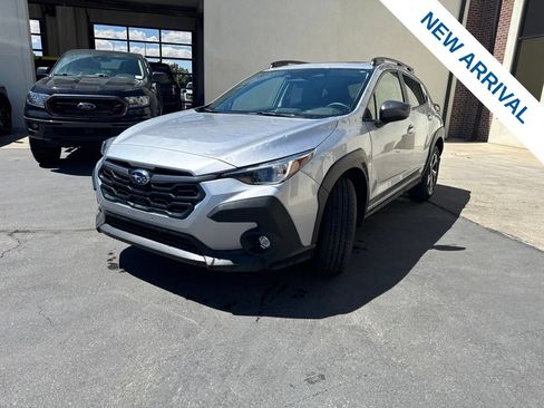 Used 2024 Subaru Crosstrek 2.0i Premium AWD/4WD image 3
