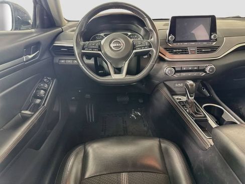 Used 2024 Nissan Altima 2.5 SR FWD image 20