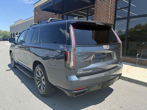 Used 2021 Cadillac Escalade ESV Sport w/ Driver Assist Tech Package AWD/4WD image 40