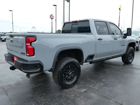 Certified 2025 Chevrolet Silverado 2500 ZR2 w/ Technology Package AWD/4WD image 5