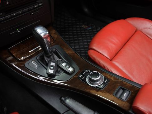 Used 2013 BMW 328i Convertible w/ M Sport Pkg RWD image 41