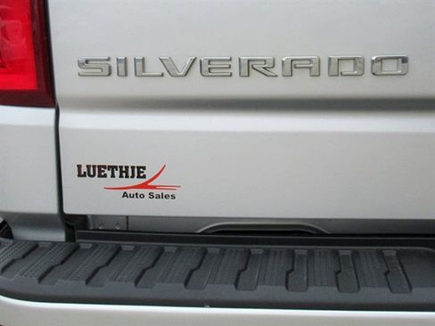 Used 2019 Chevrolet Silverado 1500 Custom w/ Custom Value Package AWD/4WD image 31