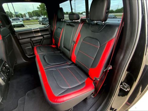 Used 2018 Ford F150 Lariat w/ Equipment Group 502A Luxury image 21