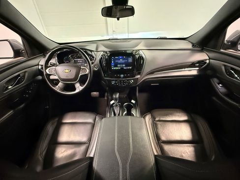 Used 2023 Chevrolet Traverse LT image 71