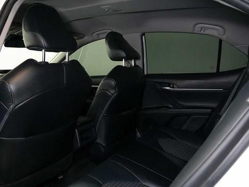 Used 2021 Toyota Camry SE FWD image 18