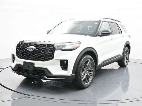 New 2025 Ford Explorer ST-Line w/ Premium Package image 1