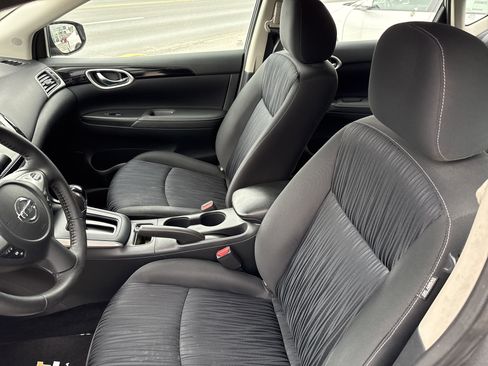 Used 2019 Nissan Sentra SV FWD image 12