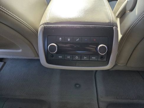 Used 2012 GMC Acadia SLT AWD/4WD image 48