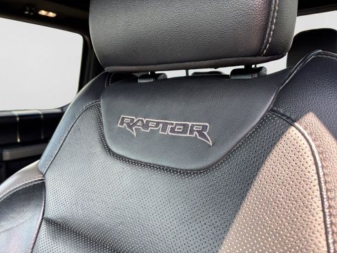 Used 2018 Ford F150 Raptor w/ Equipment Group 802A Luxury AWD/4WD image 38