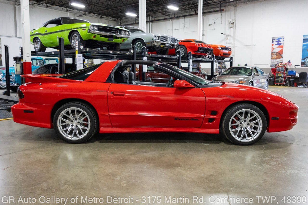 Used 1998 Pontiac Firebird Formula w/ Security Pkg RWD image 9