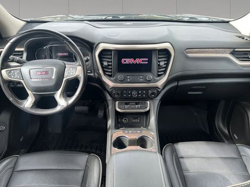 Used 2021 GMC Acadia Denali w/ Denali Technology Package AWD/4WD image 12